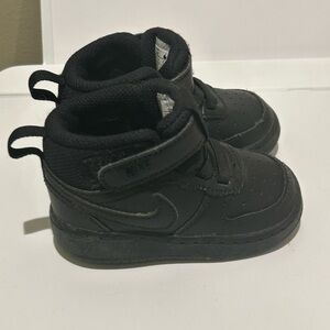 Nike Kids Black Sneakers 4C
